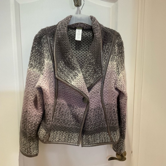 Dolcezza light mauve and grey one button cardigan - Picture 2 of 3